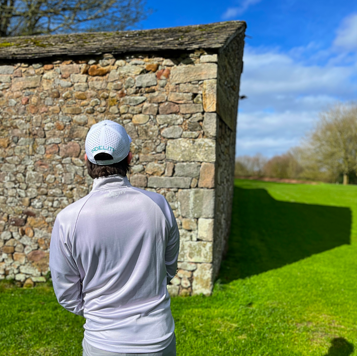 The Lune 1/4 Zip - Light Grey